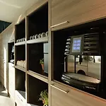 蒂尔凡德瓦克酒店 酒店 4*