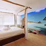 蒂尔凡德瓦克酒店 4*
