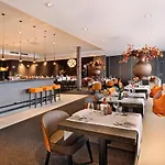 蒂尔凡德瓦克酒店 4*