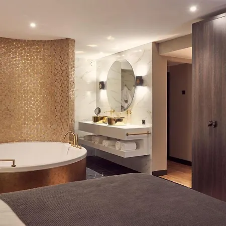 Der Valk Hotel 4*