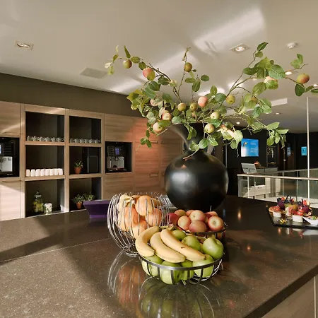 Der Valk Hotel 4*