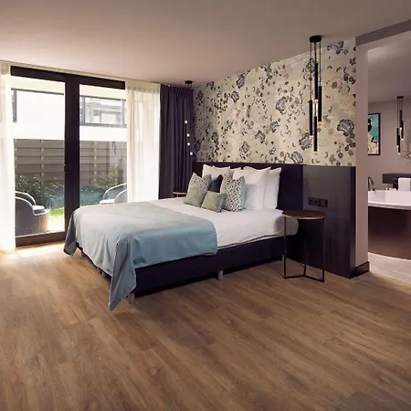 Hotel Der Valk 4*