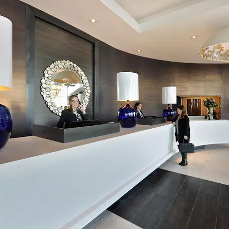 Hotel Der Valk 4*