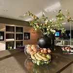 Der Valk Hotel 4*