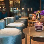 Hotel Der Valk 4*
